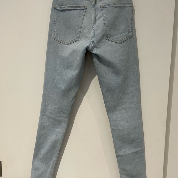 Agolde premium collection. Size 26. Cut 46628. Style A003-1045. Luxurious feel. - Picture 3 of 10